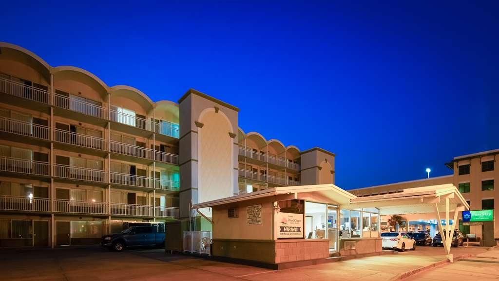 Surestay Hotel By Best Western Virginia Beach Royal Clipper Exterior photo